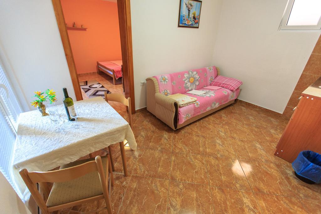 Apartments Vitic Sutomore Room photo