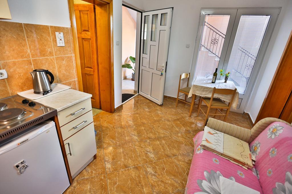 Apartments Vitic Sutomore Room photo