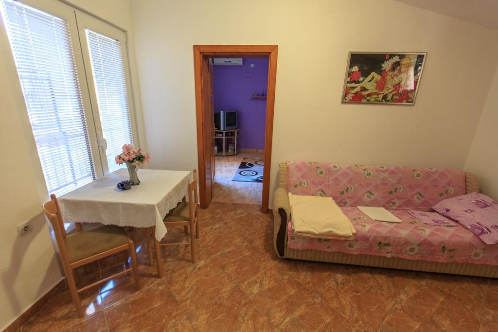 Apartments Vitic Sutomore Room photo